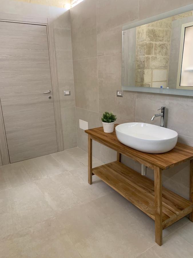 Villa CASA LOCA Intera casa a due passi da Porta San Biagio Lecce Esterno foto
